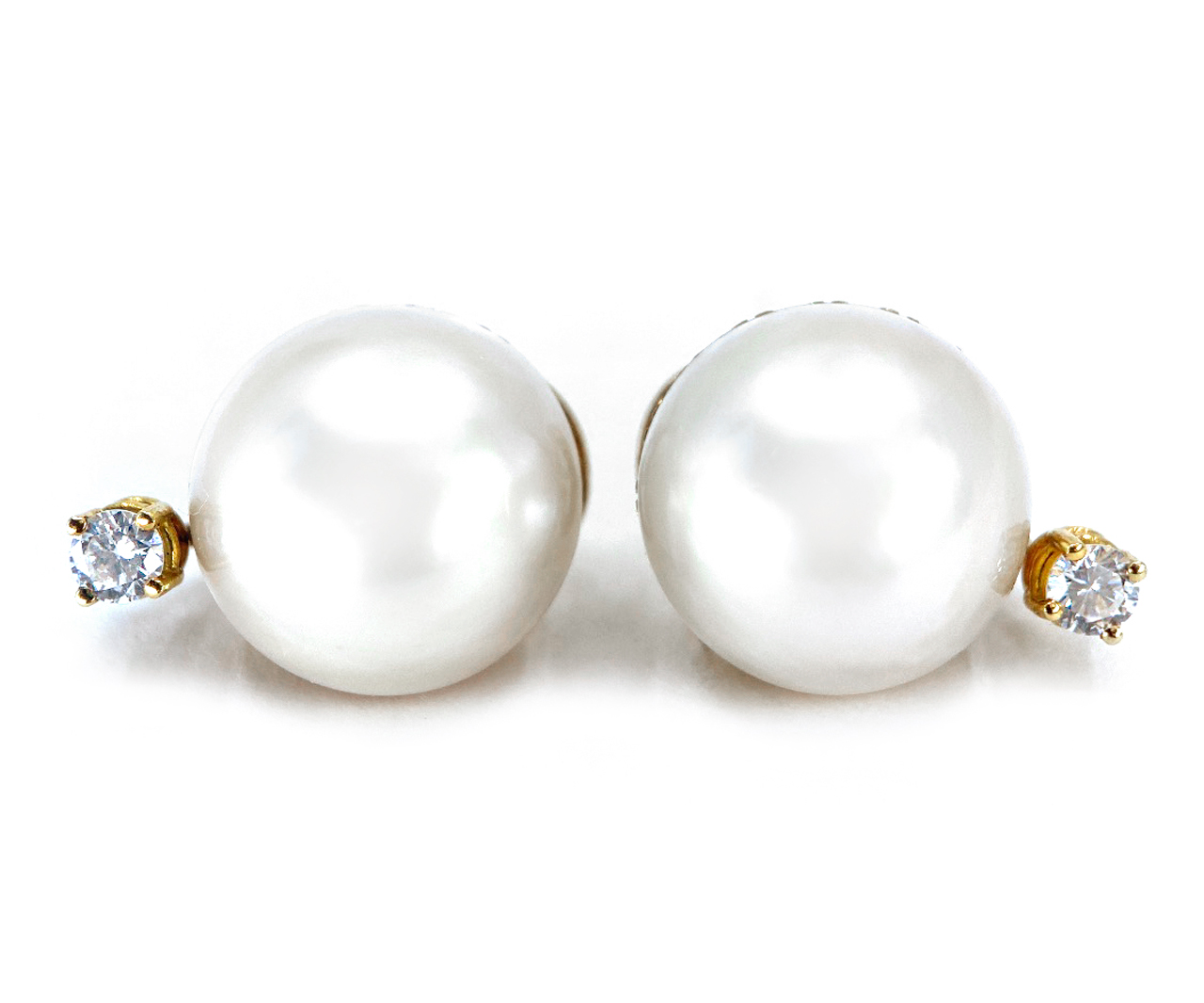 chanel pearl and diamond earrings stud